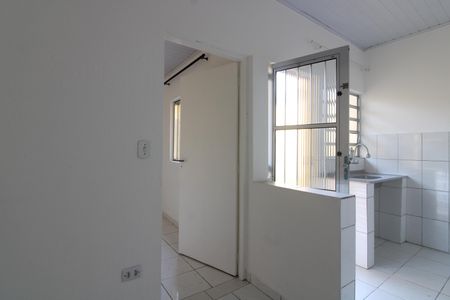 Sala/cozinha de casa para alugar com 1 quarto, 28m² em Vila Marieta, São Paulo