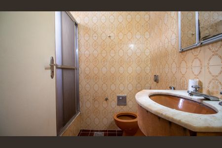 Banheiro de apartamento para alugar com 2 quartos, 60m² em Estácio, Rio de Janeiro
