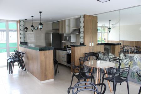 Apartamento à venda com 65m², 2 quartos e 1 vagaÁrea comum