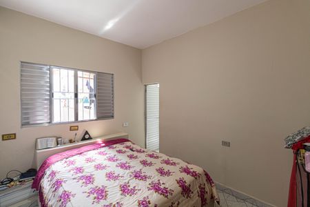 Suíte de casa para alugar com 2 quartos, 100m² em Vila Araguaia, São Paulo