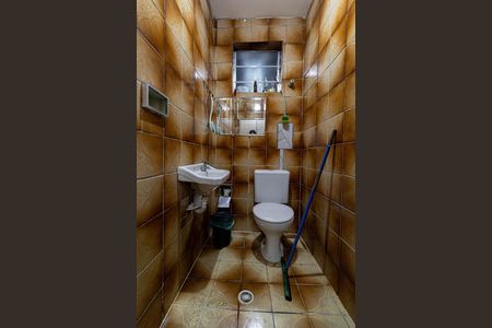 Casa para alugar com 100m², 2 quartos e sem vagaBanheiro Social