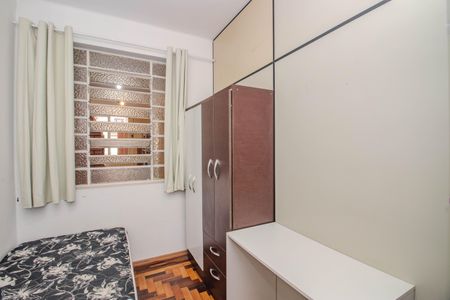 Apartamento à venda com 120m², 6 quartos e 1 vaga Apartamento à venda com 120m², 6 quartos e 1 vagaQuarto 2