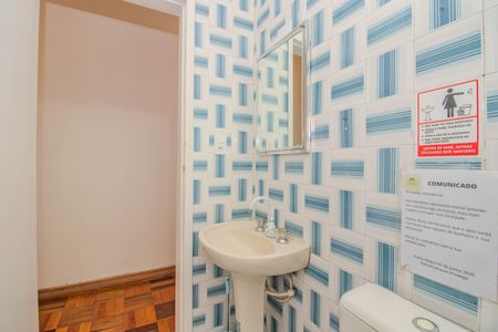 Apartamento à venda com 120m², 6 quartos e 1 vaga Apartamento à venda com 120m², 6 quartos e 1 vagaBanheiro Social