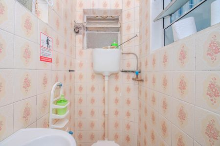 Apartamento à venda com 120m², 6 quartos e 1 vaga Apartamento à venda com 120m², 6 quartos e 1 vagaBanheiro de Serviço