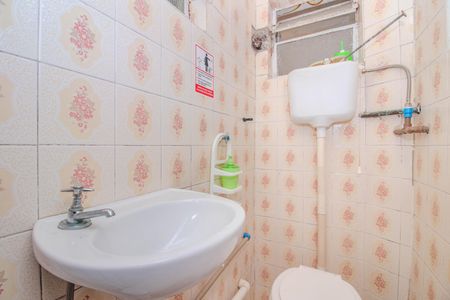 Apartamento à venda com 120m², 6 quartos e 1 vaga Apartamento à venda com 120m², 6 quartos e 1 vagaBanheiro de Serviço