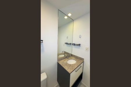 Banheiro da Suíte de apartamento para alugar com 1 quarto, 37m² em Campo Belo, São Paulo