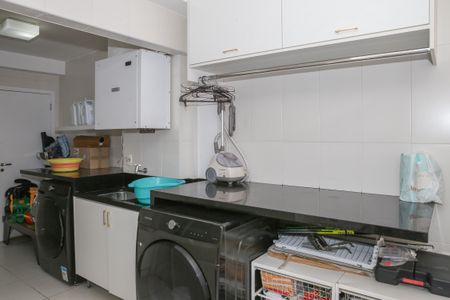 Apartamento para alugar com 241m², 4 quartos e 3 vagasÁrea de Serviço