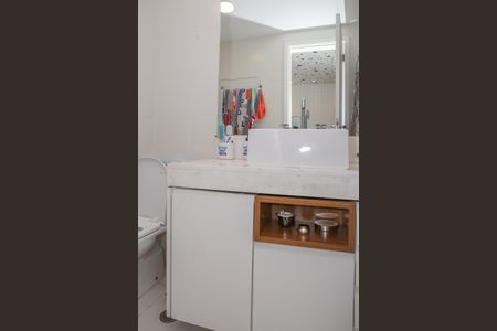 Apartamento para alugar com 241m², 4 quartos e 3 vagasBanheiro da Suíte 2