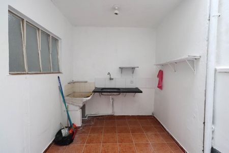 Casa para alugar com 121m², 2 quartos e 1 vaga Casa para alugar com 121m², 2 quartos e 1 vagaÁrea de Serviço