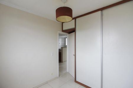Quarto 2 de apartamento para alugar com 2 quartos, 45m² em Planalto, Belo Horizonte