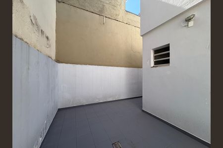 Casa para alugar com 220m², 3 quartos e 2 vagas Casa para alugar com 220m², 3 quartos e 2 vagasQuintal