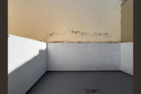 Casa para alugar com 220m², 3 quartos e 2 vagas Casa para alugar com 220m², 3 quartos e 2 vagasQuintal