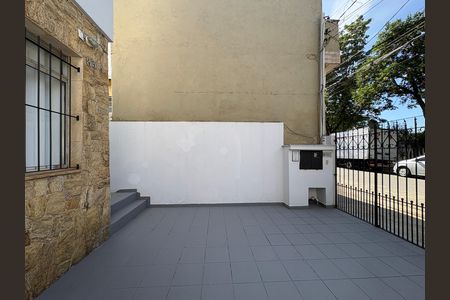 Casa para alugar com 220m², 3 quartos e 2 vagas Casa para alugar com 220m², 3 quartos e 2 vagasGaragem