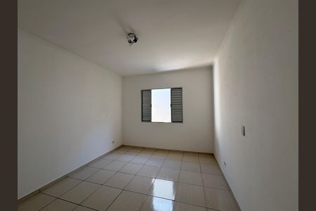 Casa para alugar com 220m², 3 quartos e 2 vagas Casa para alugar com 220m², 3 quartos e 2 vagasQuarto 2