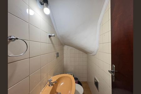 Casa para alugar com 220m², 3 quartos e 2 vagas Casa para alugar com 220m², 3 quartos e 2 vagasLavabo