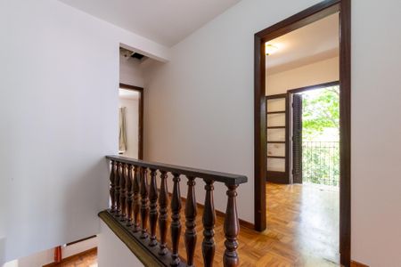 Casa à venda com 223m², 3 quartos e 2 vagasCorredor