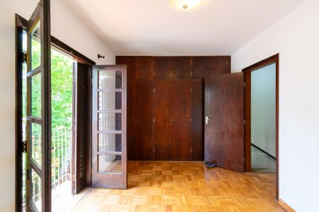 Casa à venda com 223m², 3 quartos e 2 vagasQuarto 1