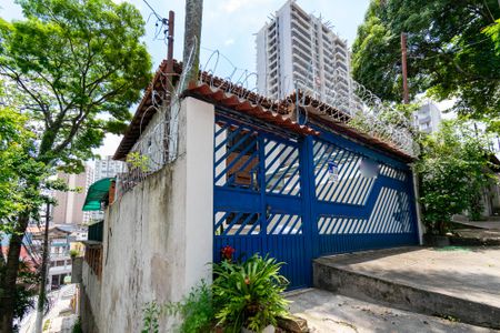 Casa à venda com 223m², 3 quartos e 2 vagasFachada