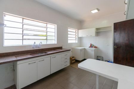 Casa à venda com 223m², 3 quartos e 2 vagasCozinha