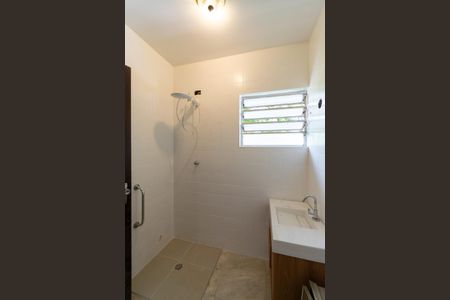 Casa à venda com 223m², 3 quartos e 2 vagasBanheiro da Suíte