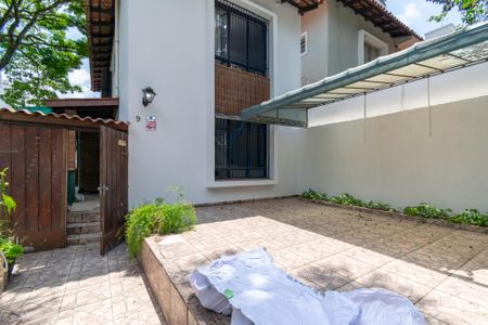 Casa à venda com 223m², 3 quartos e 2 vagasGaragem