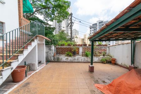 Casa à venda com 223m², 3 quartos e 2 vagasQuintal