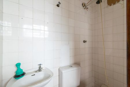 Casa à venda com 223m², 3 quartos e 2 vagasBanheiro de serviço