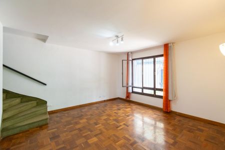 Casa à venda com 223m², 3 quartos e 2 vagasSala