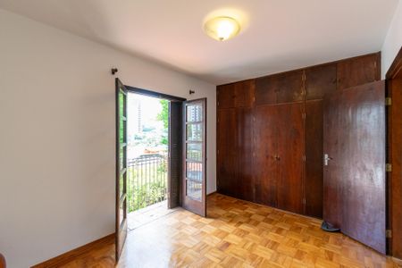 Casa à venda com 223m², 3 quartos e 2 vagasQuarto 1
