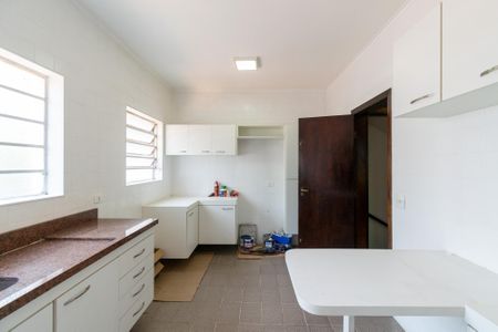 Casa à venda com 223m², 3 quartos e 2 vagasCozinha