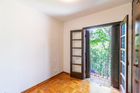 Casa à venda com 223m², 3 quartos e 2 vagasQuarto 2