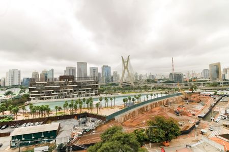 Vista - Sala de apartamento para alugar com 1 quarto, 50m² em Vila Tramontano, São Paulo