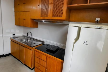 Apartamento para alugar com 50m², 1 quarto e 1 vaga Apartamento para alugar com 50m², 1 quarto e 1 vagaCozinha - Armários
