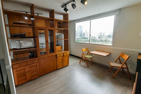 Sala de apartamento para alugar com 1 quarto, 50m² em Vila Tramontano, São Paulo