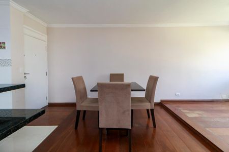 Apartamento para alugar com 69m², 2 quartos e 1 vagaSala