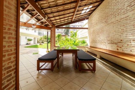 Apartamento para alugar com 69m², 2 quartos e 1 vagaÁrea comum