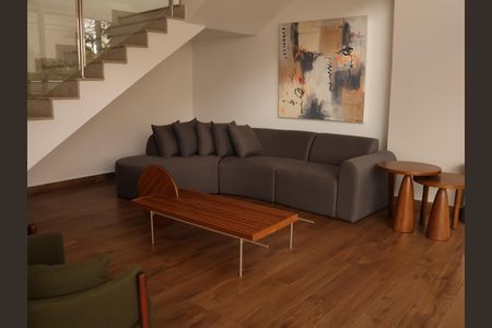 Apartamento para alugar com 99m², 3 quartos e 1 vagaHall social