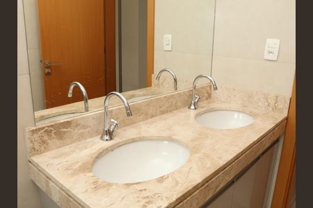 Apartamento para alugar com 99m², 3 quartos e 1 vagaBanheiro da Suíte 2