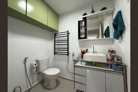 Apartamento à venda com 40m², 1 quarto e 1 vaga Apartamento à venda com 40m², 1 quarto e 1 vagaBanheiro social