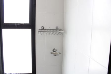 Apartamento à venda com 60m², 2 quartos e 1 vaga Apartamento à venda com 60m², 2 quartos e 1 vagaDetalhe do banheiro