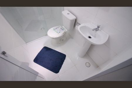 Apartamento para alugar com 85m², 2 quartos e 1 vaga Apartamento para alugar com 85m², 2 quartos e 1 vagaBanheiro da Suíte 1