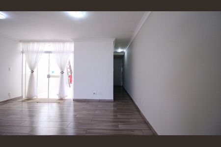 Sala de apartamento para alugar com 2 quartos, 85m² em Vila Alpina, São Paulo