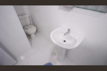 Apartamento para alugar com 85m², 2 quartos e 1 vaga Apartamento para alugar com 85m², 2 quartos e 1 vagaBanheiro da Suíte 2