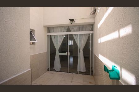 Apartamento para alugar com 85m², 2 quartos e 1 vaga Apartamento para alugar com 85m², 2 quartos e 1 vagaEntrada