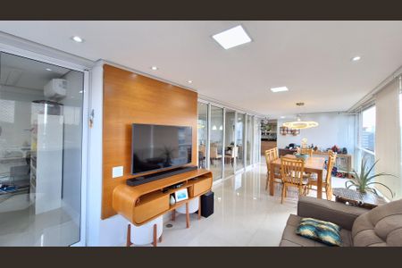 Apartamento à venda com 187m², 3 quartos e 3 vagasVaranda