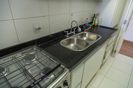 Apartamento para alugar com 79m², 2 quartos e 2 vagasCozinha - Pia