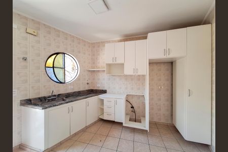 Cozinha de casa para alugar com 2 quartos, 130m² em Água Fria, São Paulo