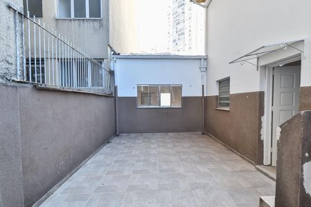 Casa à venda com 285m², 3 quartos e sem vaga Casa à venda com 285m², 3 quartos e sem vagaQuintal