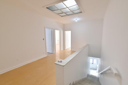 Casa à venda com 285m², 3 quartos e sem vaga Casa à venda com 285m², 3 quartos e sem vagaHall de entrada