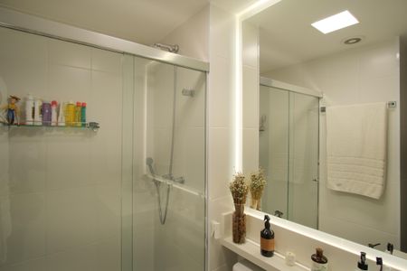 Apartamento à venda com 68m², 2 quartos e 1 vagaBanheiro Social